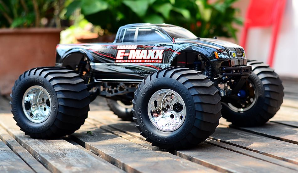traxxas e maxx brushless for sale